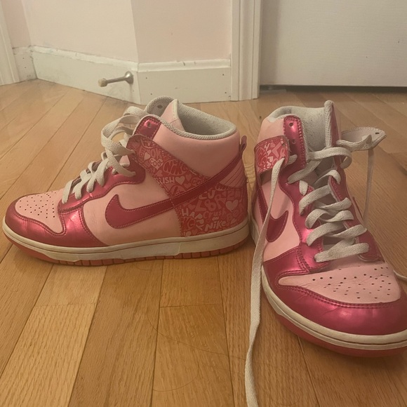 nike dunk high valentine's day 2010